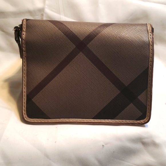 Burberry Wallet - Picture 14 of 16